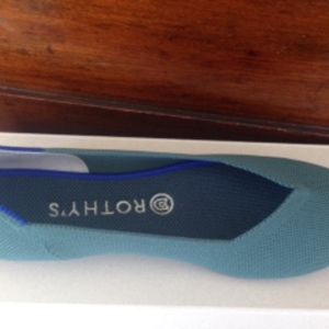 Rothy's Rounded Flat Fern Size 8.5